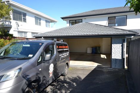 Photo of property in 2/42 Aberdeen Road, Campbells Bay, Auckland, 0620