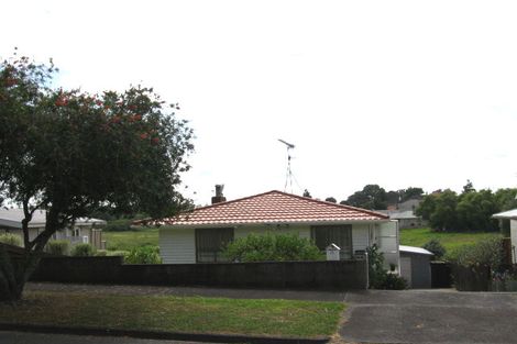 Photo of property in 23 Whittle Place, New Windsor, Auckland, 0600