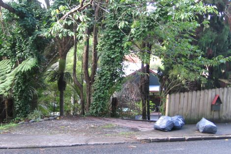 Photo of property in 44 Sylvan Avenue, Titirangi, Auckland, 0604