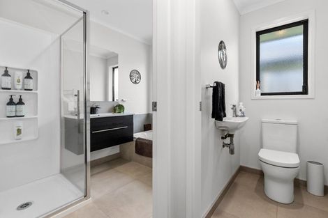 Photo of property in 1 Fearnley Grove, Pyes Pa, Tauranga, 3112