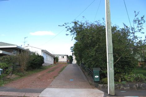 Photo of property in 38 Howard Road, Northcote, Auckland, 0627