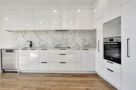 Photo of property in 201/1a Kings Road, Mount Roskill, Auckland, 1041