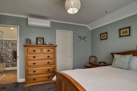 Photo of property in 4 Kingsgate Close, Havelock North, 4130