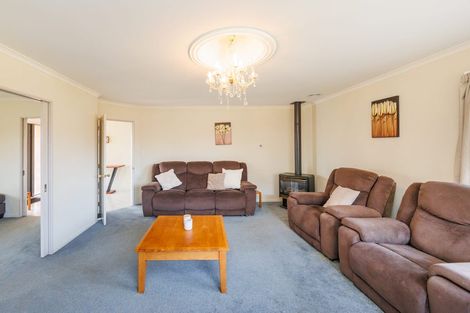 Photo of property in 14 Woodgate Court, Fitzherbert, Palmerston North, 4410