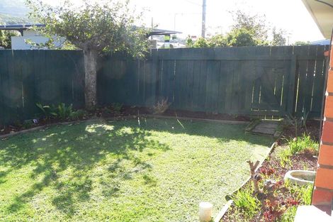 Photo of property in 33a Hinau Street, Tawa, Wellington, 5028