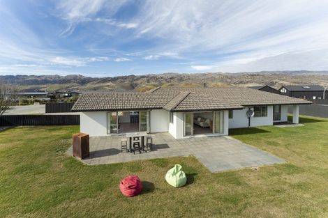 Photo of property in 58 Missy Crescent, Mount Pisa, Cromwell, 9383