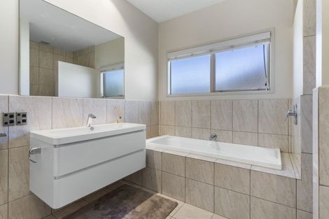 Photo of property in 164b Oceanbeach Road, Mount Maunganui, 3116