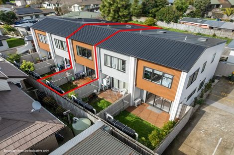 Photo of property in 4/10 Alan Avenue, Henderson, Auckland, 0610