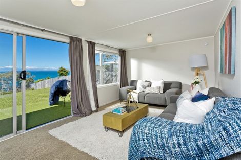 Photo of property in 973 Whangaparaoa Road, Tindalls Beach, Whangaparaoa, 0930