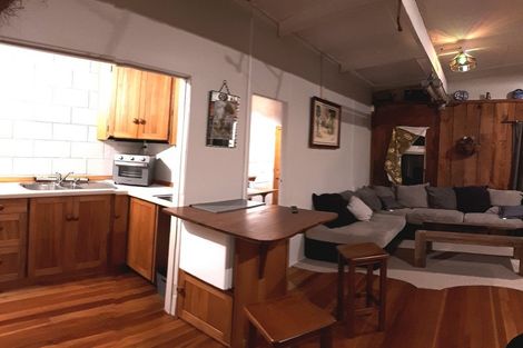 Photo of property in 43 Domett Street, Waitara, 4320