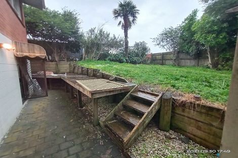 Photo of property in 153 Gossamer Drive, Pakuranga Heights, Auckland, 2010