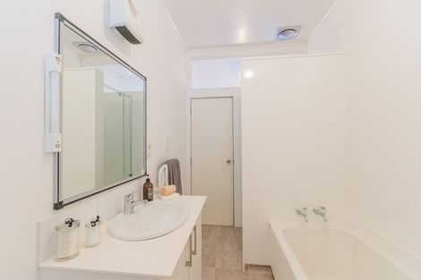 Photo of property in 10a Puriri Street, Miramar, Wellington, 6022