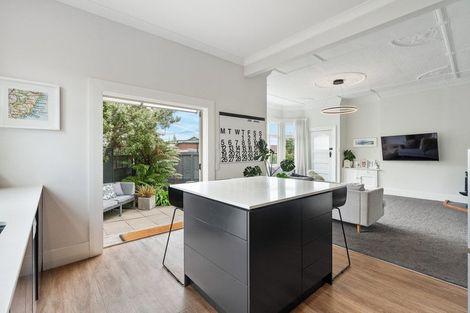 Photo of property in 72 Hargest Crescent, Saint Clair, Dunedin, 9012