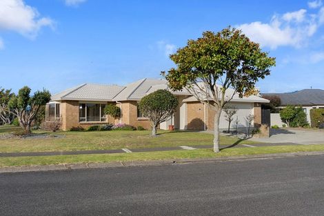 Photo of property in 1 San Priamo Place, Paraparaumu Beach, Paraparaumu, 5032