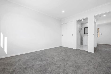 Photo of property in 10b Kent Road, Manurewa, Auckland, 2102