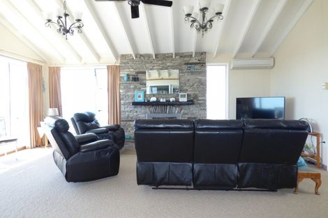 Photo of property in 26 Oakleigh Crescent, Oamaru North, Oamaru, 9400