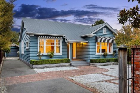 Photo of property in 84 Saint Martins Road, Saint Martins, Christchurch, 8022