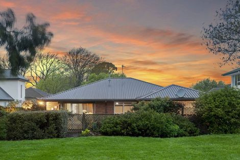 Photo of property in 2/27 Brodie Street, Ilam, Christchurch, 8041