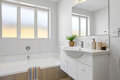 Photo of property in 9 Country Palms Drive, Halswell, Christchurch, 8025