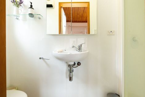 Photo of property in 15 Old Ferry Road, Clive, 4102