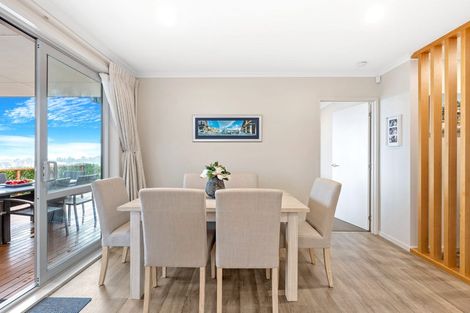 Photo of property in 16 Ruth Craig Place, Stanmore Bay, Whangaparaoa, 0932