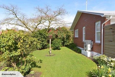 Photo of property in 51 Grahams Road, Ilam, Christchurch, 8041