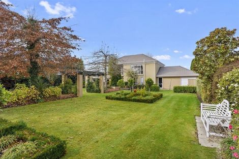 Photo of property in 6 Leabridge Mews, Harewood, Christchurch, 8051