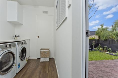 Photo of property in 2/14 Esmonde Road, Takapuna, Auckland, 0622