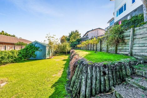 Photo of property in 6 Ridge Lane, New Plymouth, 4310