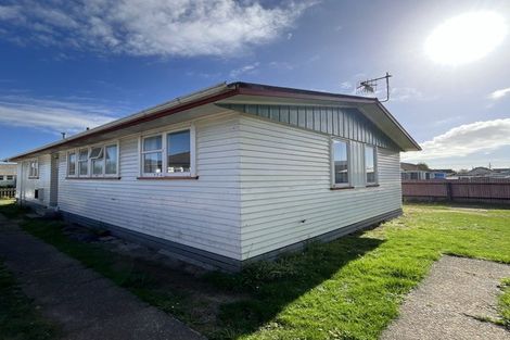 Photo of property in 11 Hinemoa Street, Levin, 5510