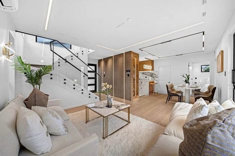 Photo of property in 7d Sirius Place, Botany Downs, Auckland, 2010
