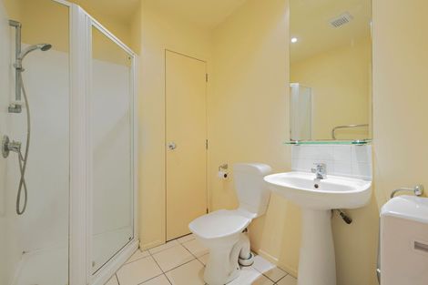 Photo of property in 19/2 Armoy Drive, East Tamaki, Auckland, 2016