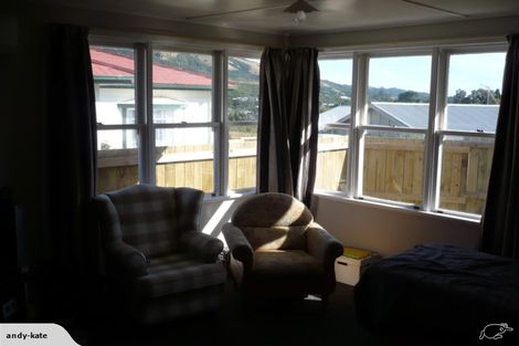 Photo of property in 57a Ranui Terrace, Tawa, Wellington, 5028