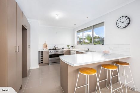 Photo of property in 82 Tweed Road, Papakowhai, Porirua, 5024