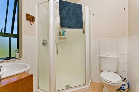 Photo of property in 2/710 East Coast Road, Milford, Auckland, 0620