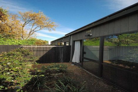 Photo of property in 9/20 North Avon Road, Richmond, Christchurch, 8013