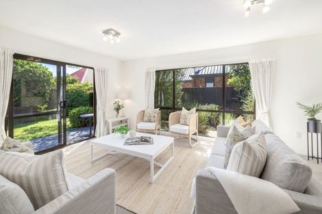 Photo of property in 1/15 Inglewood Place, Avonhead, Christchurch, 8042