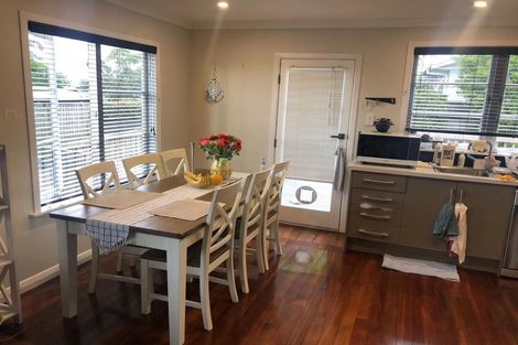 Photo of property in 1/53 Tramway Road, Beach Haven, Auckland, 0626