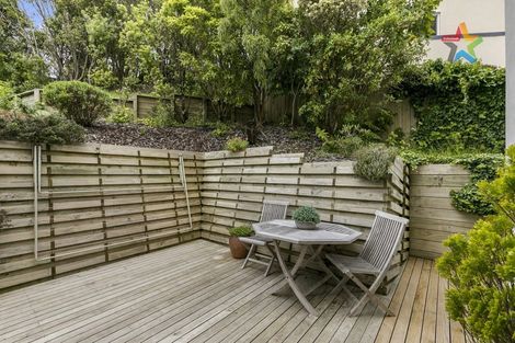 Photo of property in 95 Viewmont Drive, Harbour View, Lower Hutt, 5010