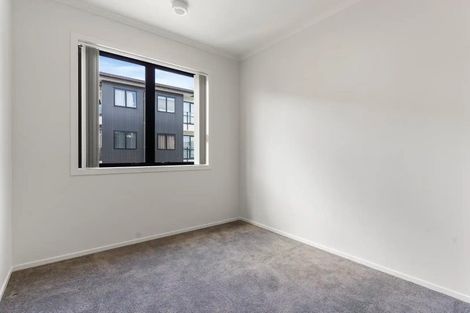 Photo of property in 9/130 Stancombe Road, Flat Bush, Auckland, 2016