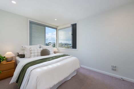 Photo of property in 3a Kowhai Road, Mairangi Bay, Auckland, 0630