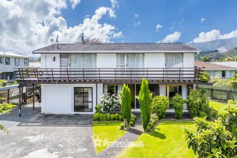 Photo of property in 22a Oxford Crescent, Ebdentown, Upper Hutt, 5018