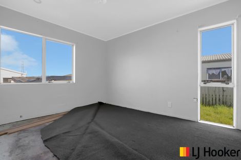 Photo of property in 41 Solveig Place, Randwick Park, Auckland, 2105