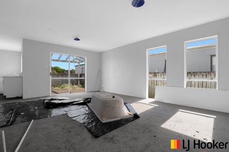 Photo of property in 41 Solveig Place, Randwick Park, Auckland, 2105