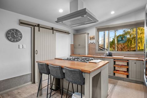 Photo of property in 30 Kerry Street, Alexandra, 9320