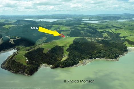 Photo of property in 6 Te Wairoa Lane, Tinopai, 0593