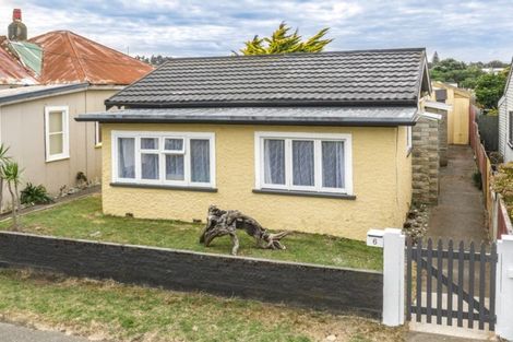 Photo of property in 6 Seafront Road, Castlecliff, Whanganui, 4501