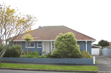 Photo of property in 43 Drake Street, Vogeltown, New Plymouth, 4310