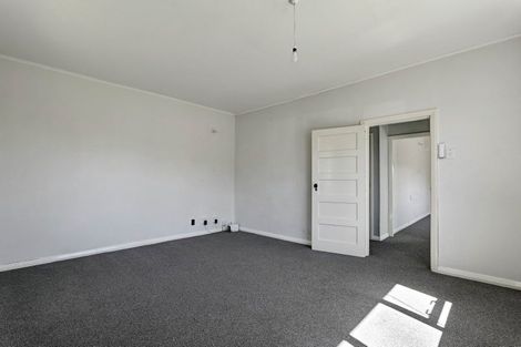 Photo of property in 28 Cornwall Street, Eltham, 4322