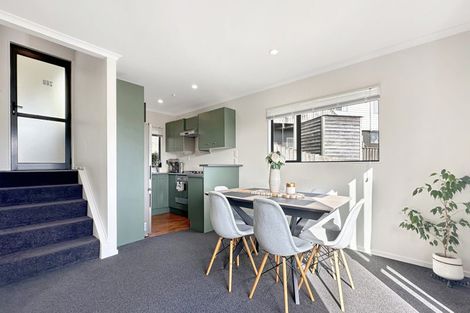 Photo of property in 2/28a Marlborough Avenue, Glenfield, Auckland, 0629